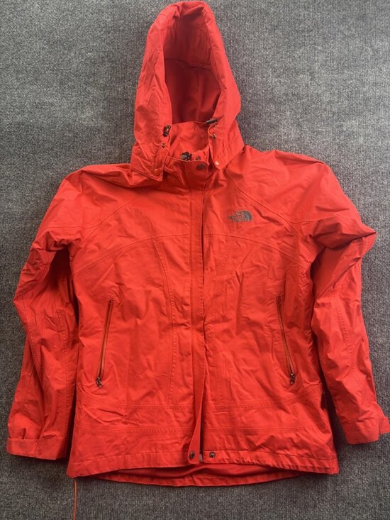 The North Face Jackets & Blazers - The North Face Jacket Womens Large Red GORE-TEX Hooded Rain Coat Zip Pockets
